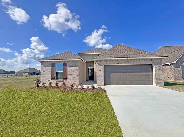 1804 French Quarter Dr, Lake Charles, LA 70611