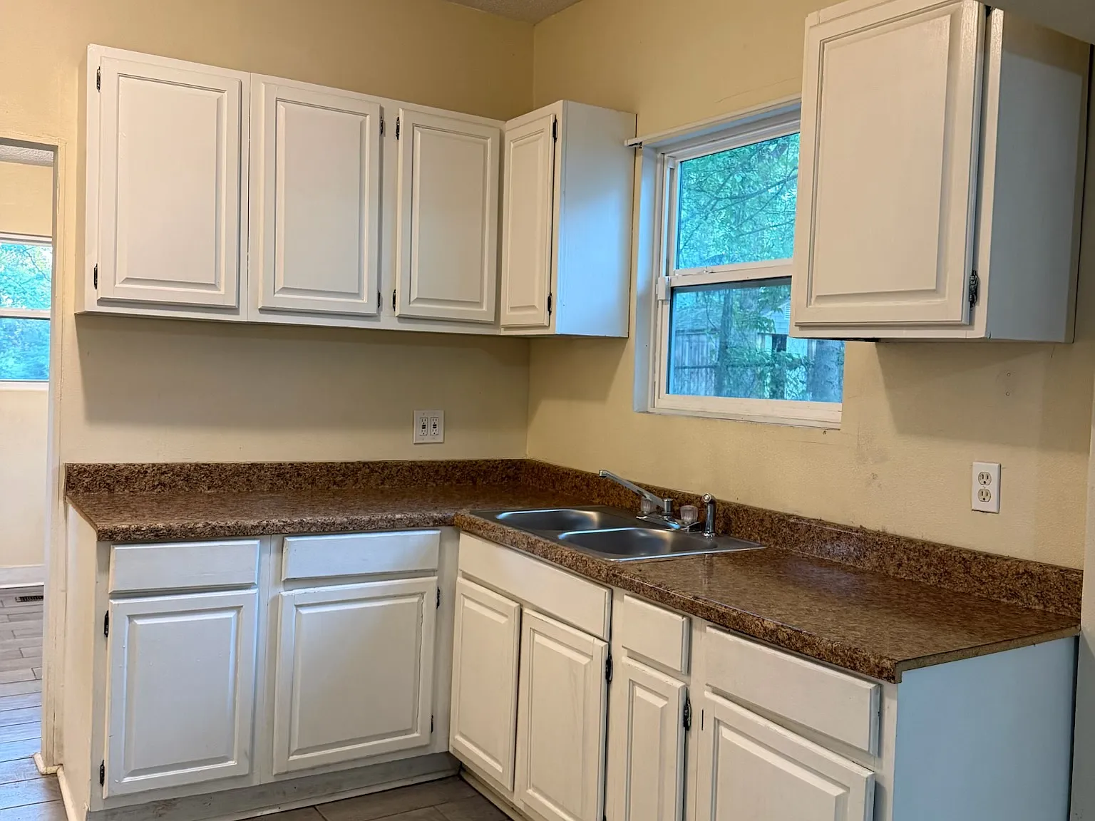 2 bed, 900 sqft, $840 — Photo 4