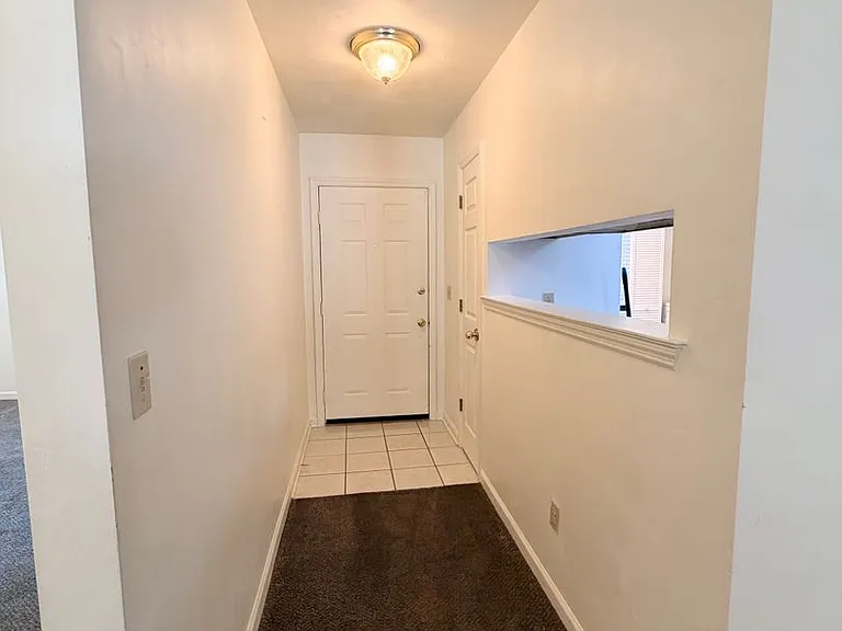 4414 Stratfordshire Ct — Photo 6