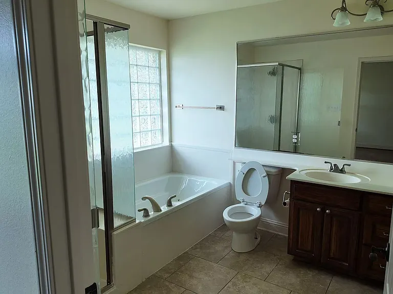 3623 Longmorn Ln — Photo 7