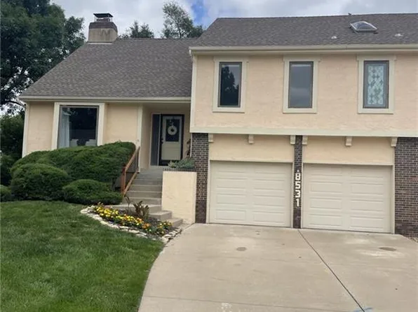 8531 Long St, Lenexa, KS 66215