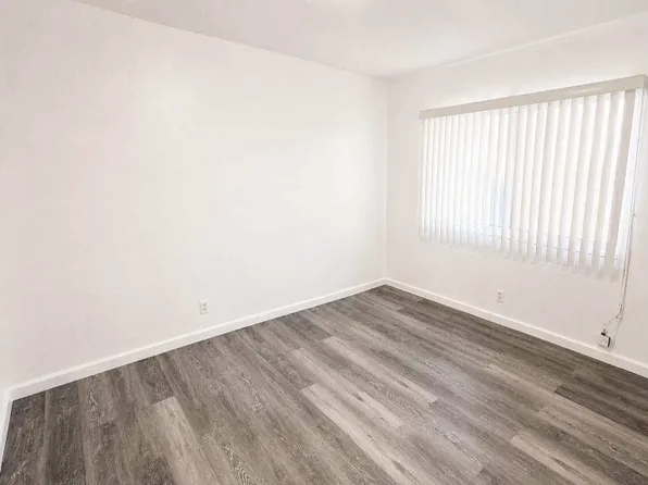 927 W Gage Ave #1, Los Angeles, CA 90044
