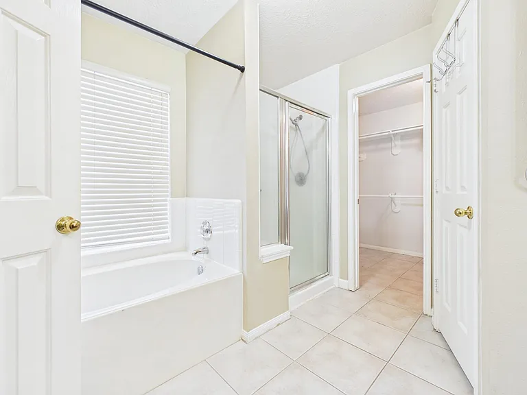 3914 Cyril Dr — Photo 17