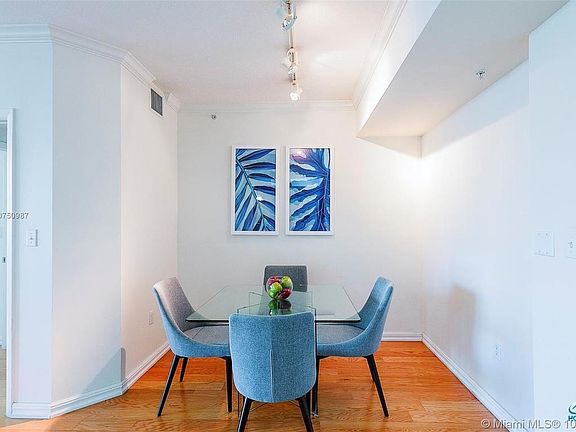 3rd image of 2000 N Bayshore Dr APT 517