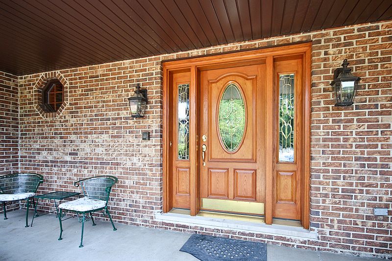1st image of 877 Braintree Ln