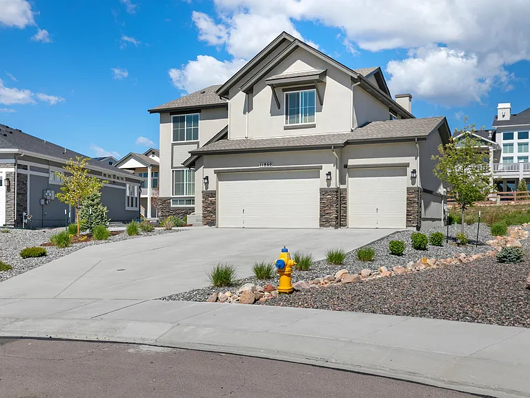 11860 Hawk Stone Dr — Photo 2