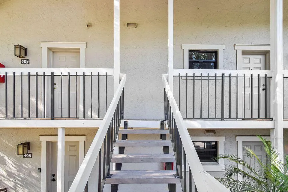 Building Photo - 11863 Wimbledon Cir #509