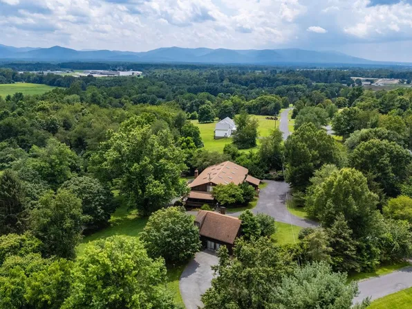 18 Providence Ln, Waynesboro, VA 22980