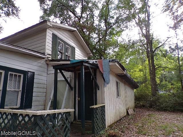 2nd image of 1829 Myers Rd