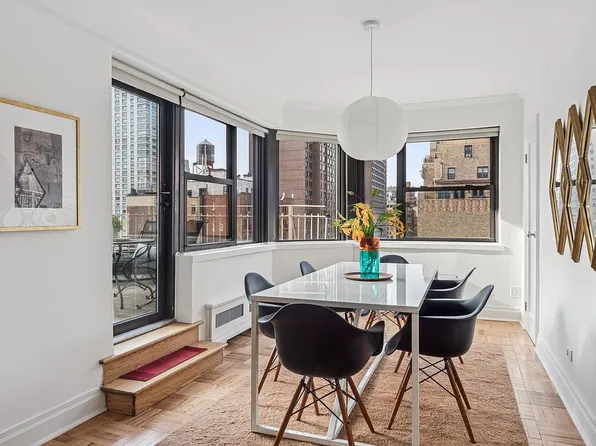 305 E 72nd St #Phc, New York, NY 10021