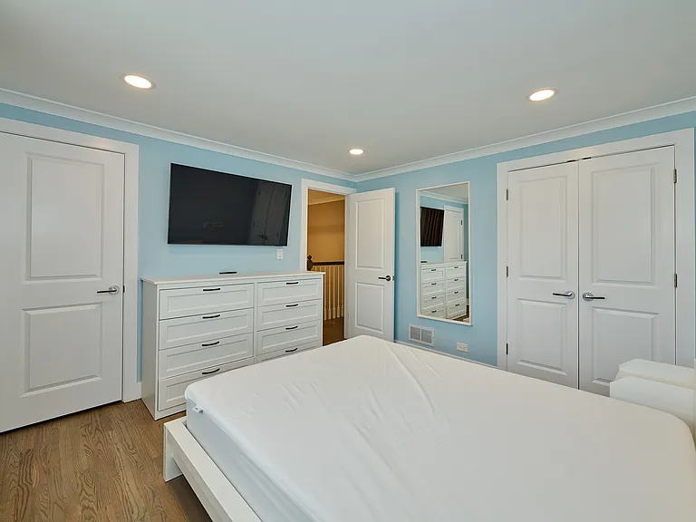 926 N Boxwood Dr #B — Photo 21