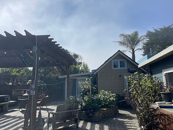 2nd image of 470 California Ave #B