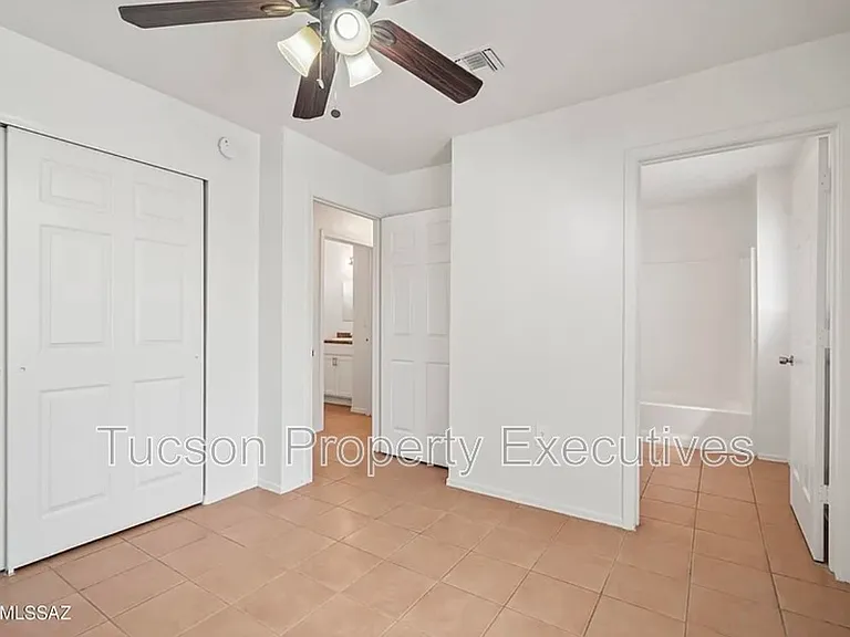 1107 W Sonora St #1 — Photo 12
