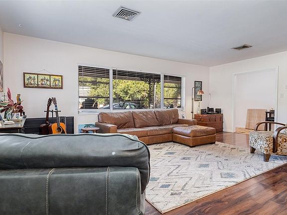 4th image of 29 Golf View Cir NE