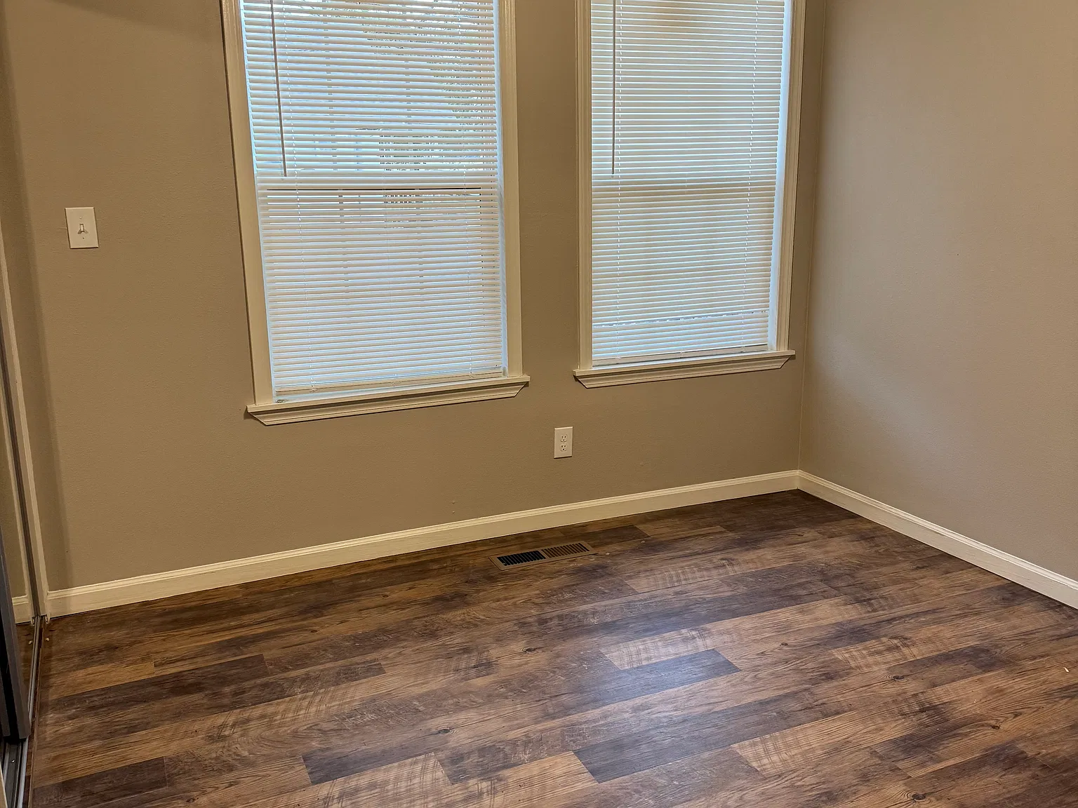2 bed, 850 sqft, $1,200 — Photo 4