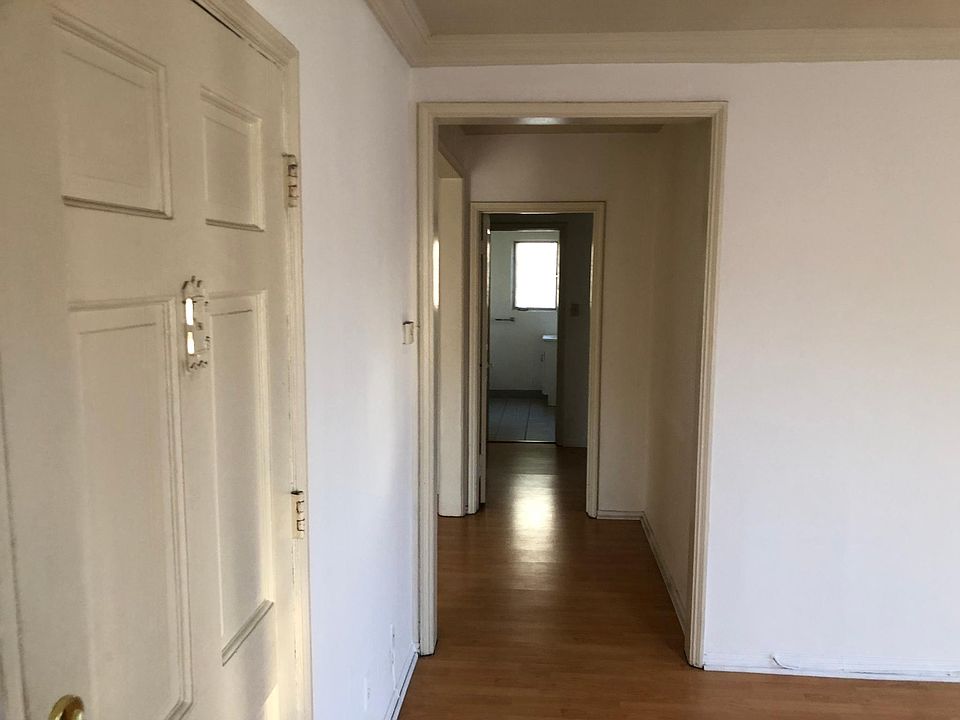 1st image of 3000 Griffith Park Blvd #4