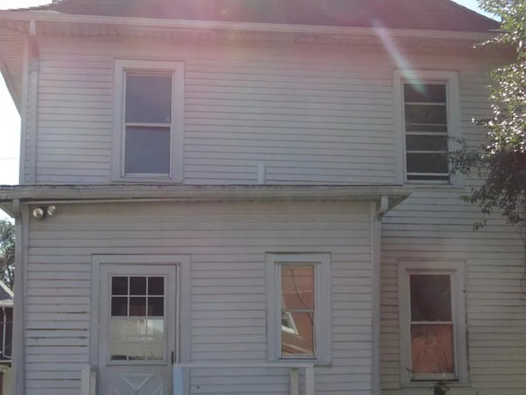 512 Phelps St — Photo 2