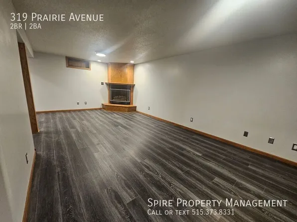 319 Prairie Ave, Fairfax, IA 52228