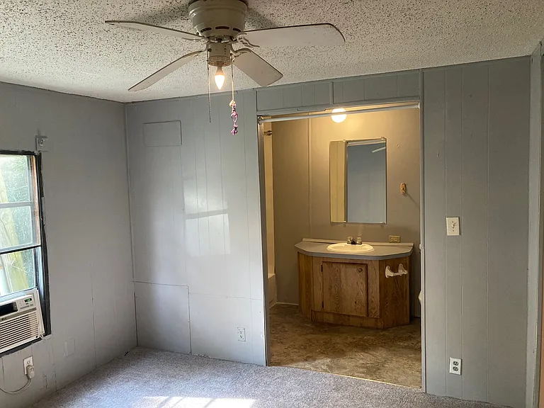 15 Cedar Ave — Photo 8