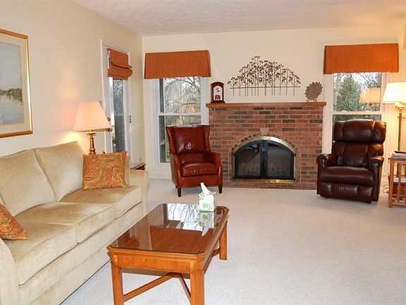 3rd image of 5689 Heron Dr