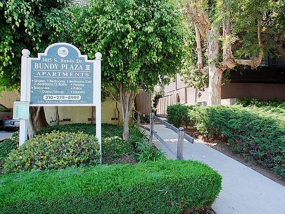 2nd image of 1415 S Bundy Dr APT 8