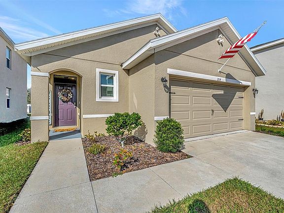 2nd image of 204 Cinnamon Bark Pl