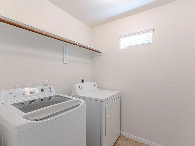 13527 Vista De Oro St — Photo 24