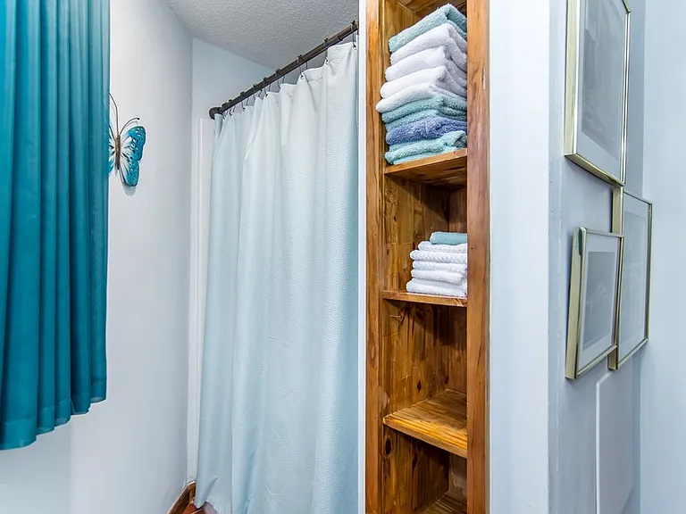 102 Mizzen Ct — Photo 14