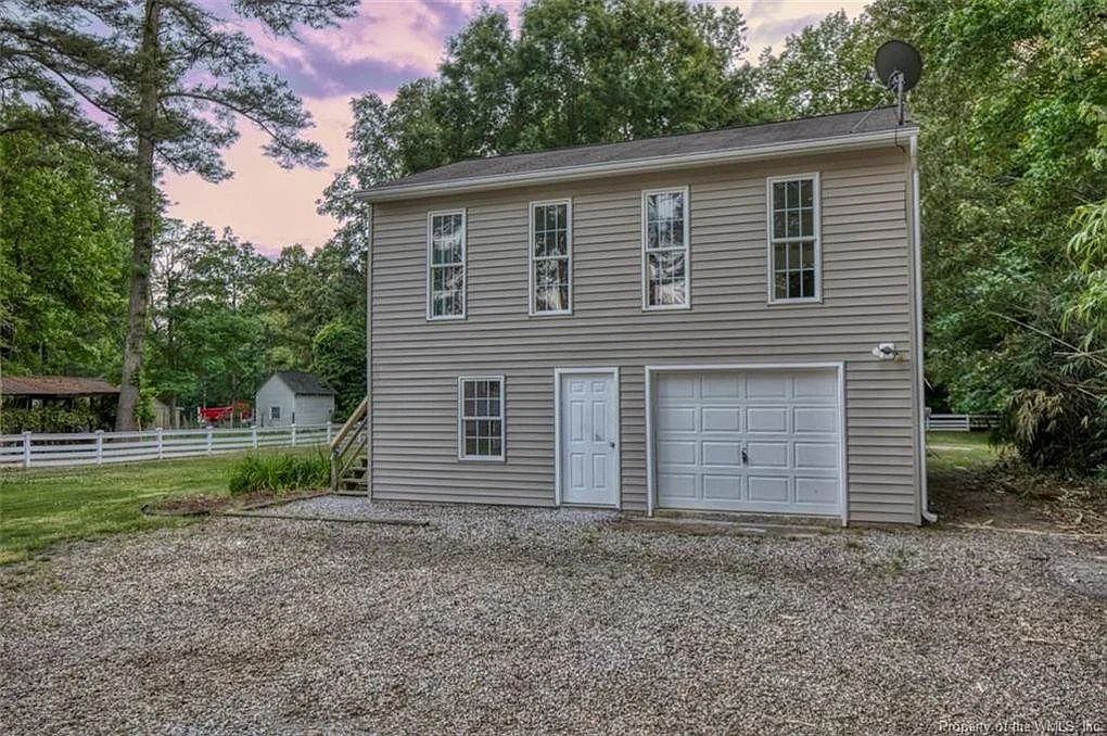 Studio, 672 sqft, $1,650 — Photo 1