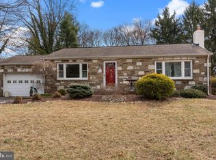 1665 Bonnie Brae Dr, Huntingdon Valley, PA 19006