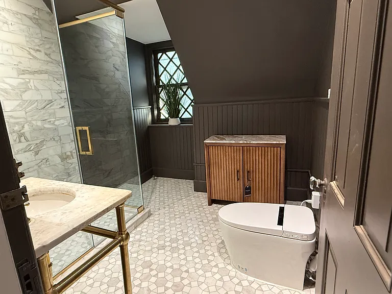 250 W Tulpehocken St #3 — Photo 9