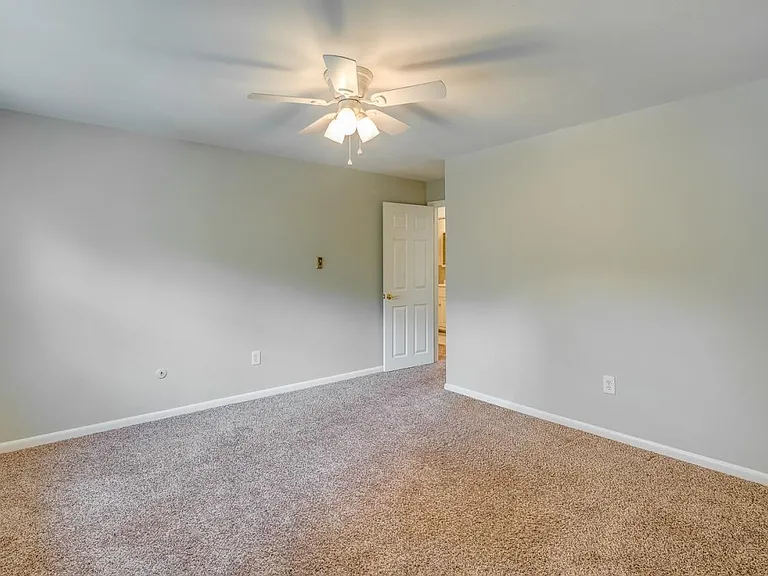 204 Warwick Rd #C — Photo 4
