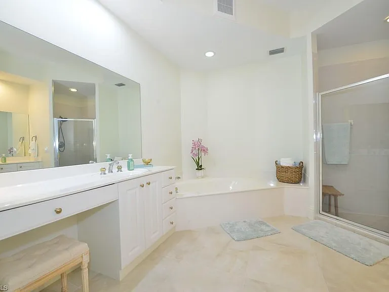 9097 Cherry Oaks Trl #102 — Photo 6