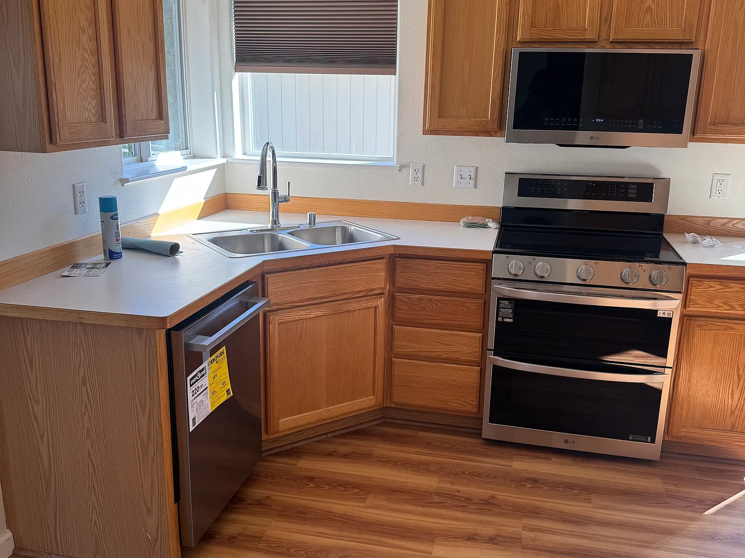 4 bed, 2.5 bath, 2903 sqft, $3,995 — Photo 4
