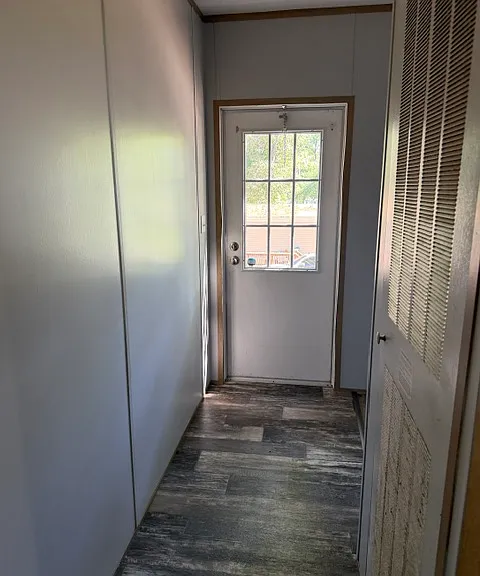 503 King Richard Dr — Photo 9