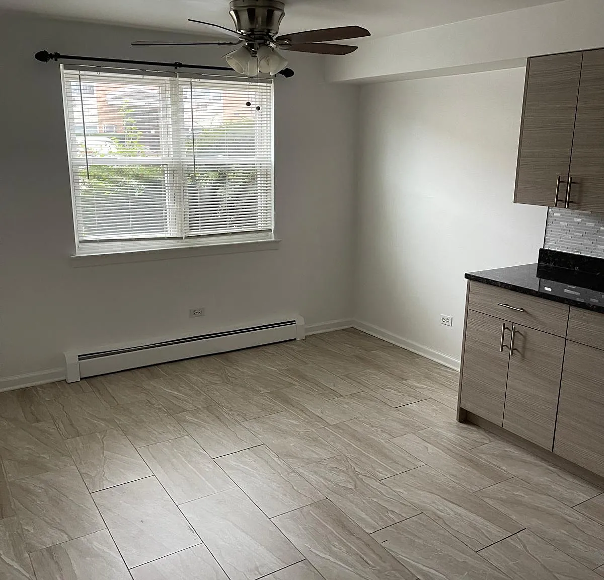 1 bed, 650 sqft, $1,500 — Photo 1