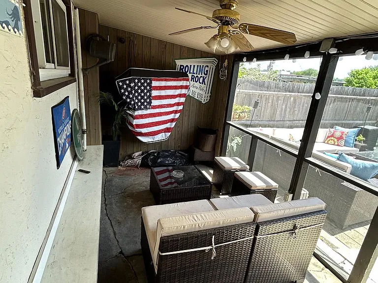 153 W 6th Ave — Photo 7