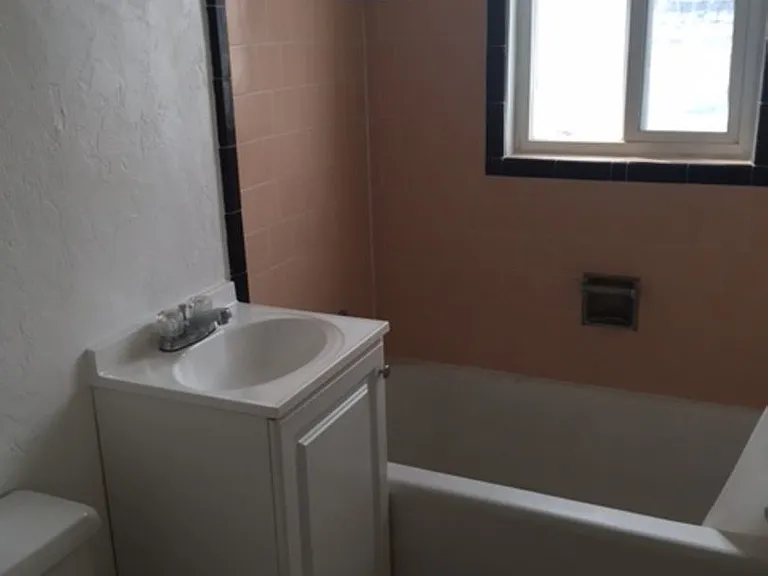 125 N Water Ave — Photo 8
