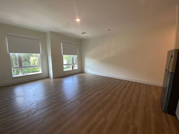 5th image of 1 Park Rd #435