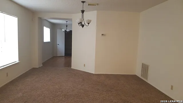 1622 Leander — Photo 3