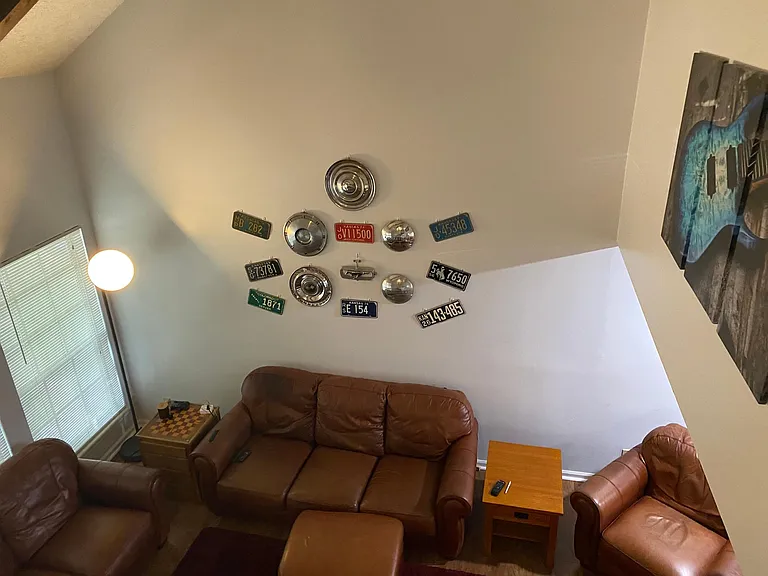 8343 Farley St — Photo 9