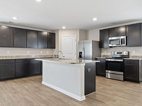 3rd image of 105 Echline St