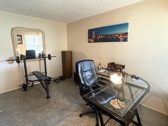 4th image of 1749 SE Linpark Ct