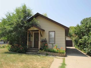 1424 6th St SW, Minot, ND 58701