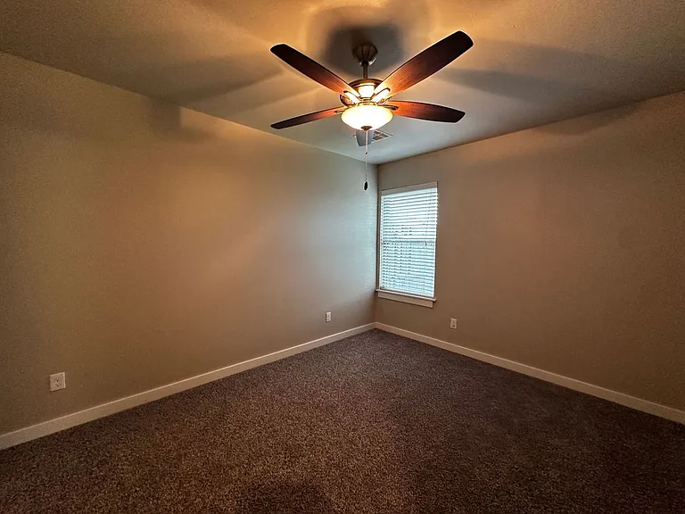 1419 Macalpine St — Photo 37