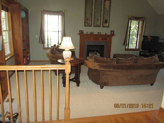 5th image of 15 Mosswood Cir