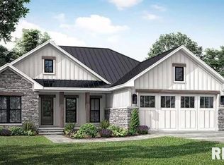 612 W North St, Mount Sterling, IL 62353