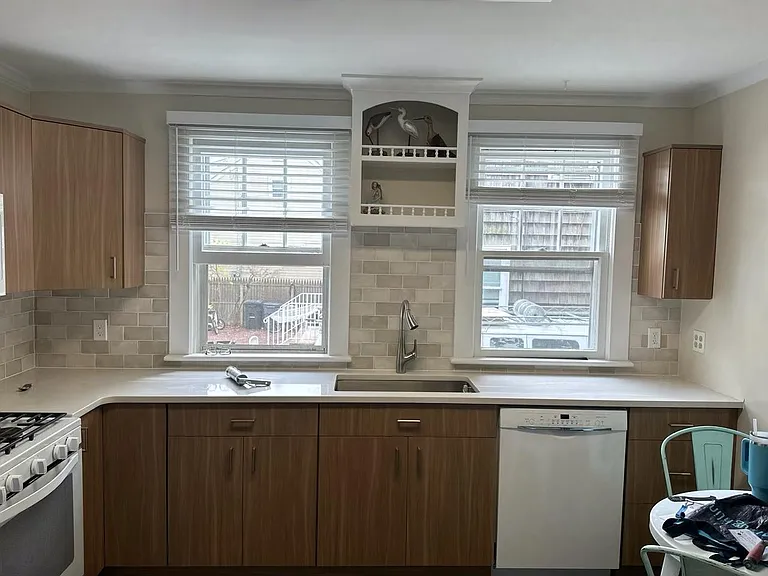 601 Boulton Ave — Photo 22