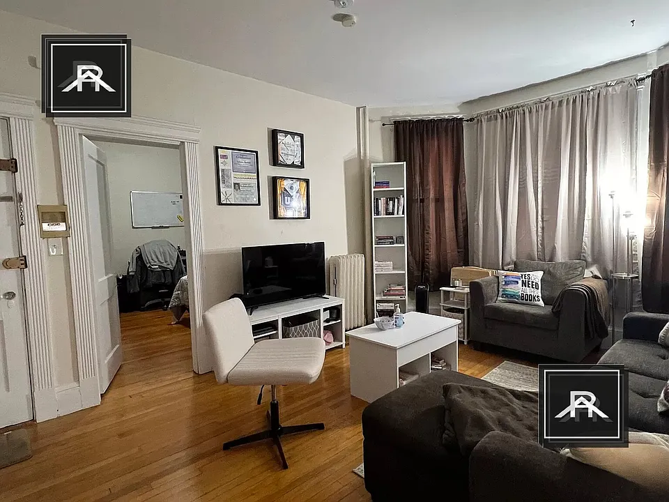 213 Harvard Ave #7A