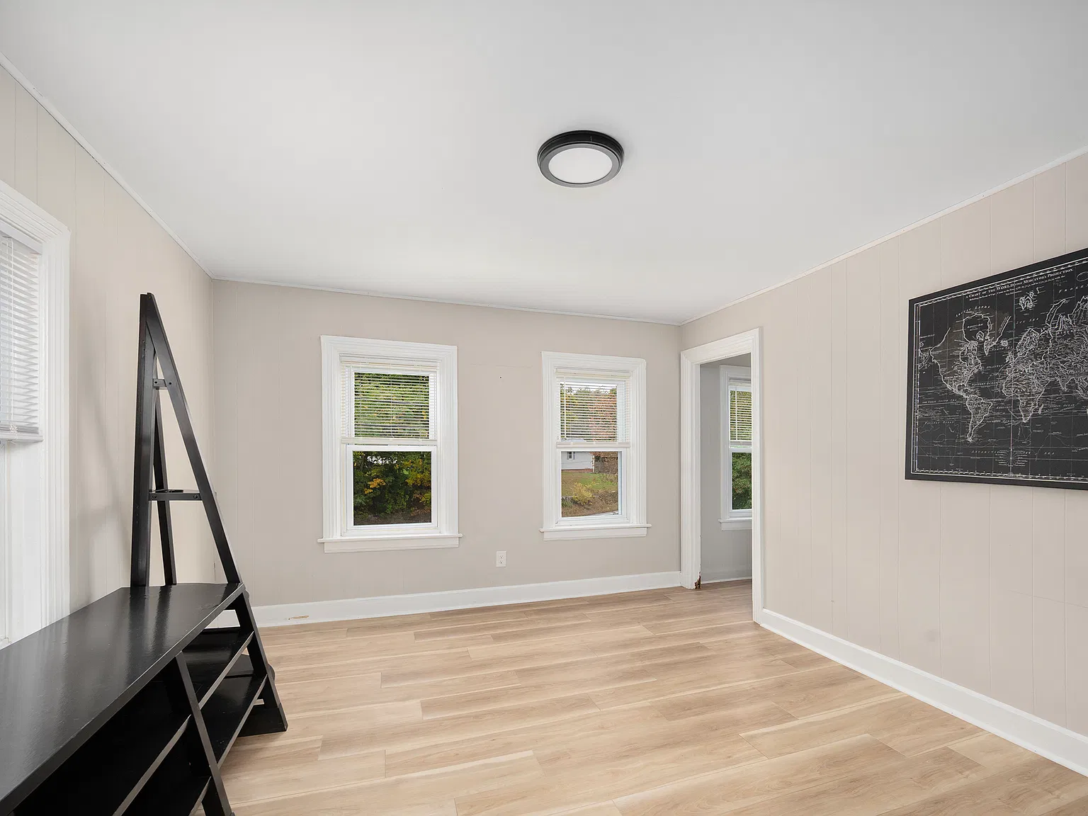 2 bed, 850 sqft, $2,300 — Photo 4